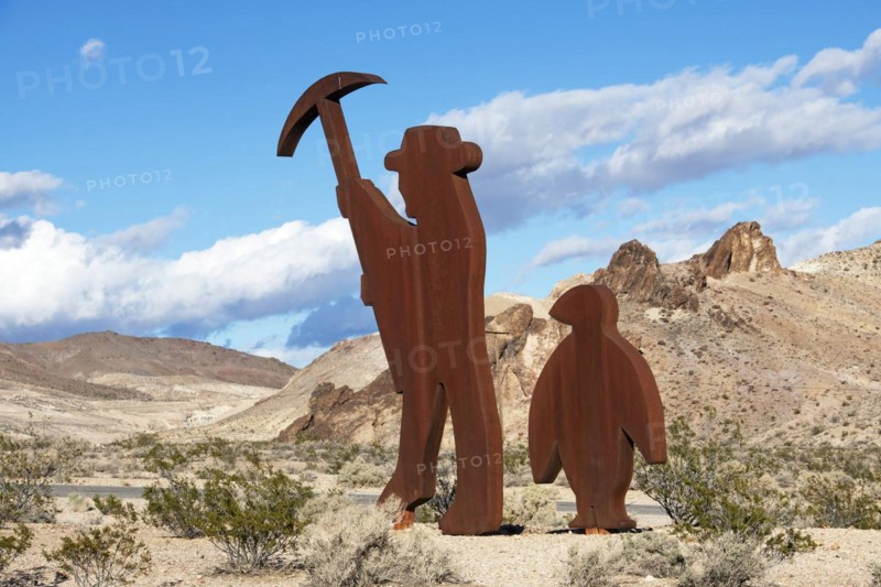 Steel artwork by Fred Bervoets depicting gold miner Shorty Harris