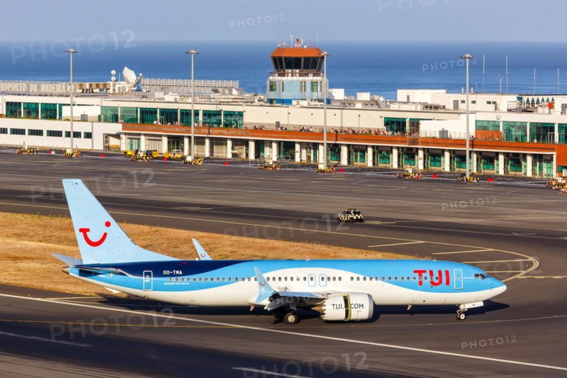 A TUI Belgium Boeing 737 MAX 8 aircraft with registration number OO-TMA at Madeira Airport