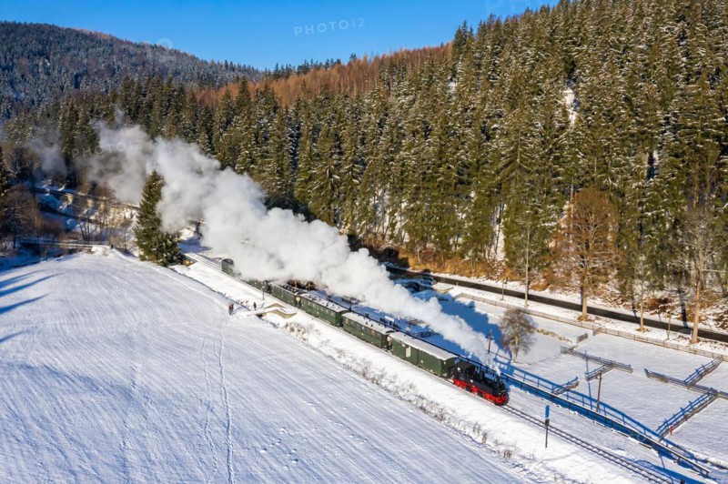 Pressnitztalbahn railway steam train steam locomotive in winter aerial view in Schmalzgrube