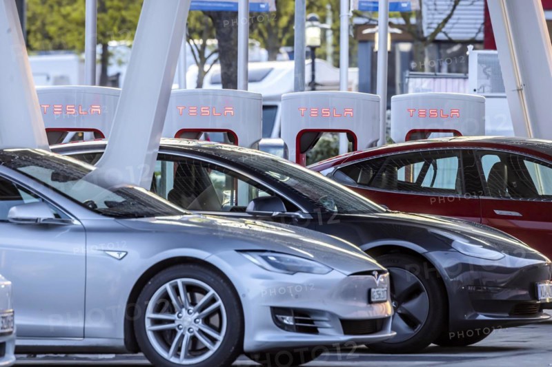 Tesla Supercharger