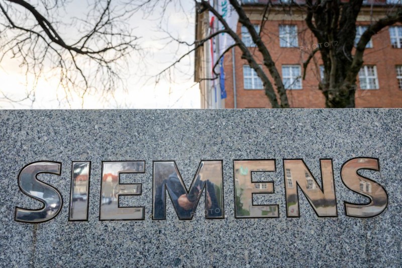 A Siemens company sign in front of a branch office in Siemensstadt in Berlin