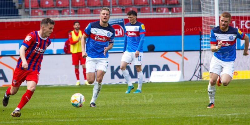 Hauke Wahl and Mikkel KIRKESKOV