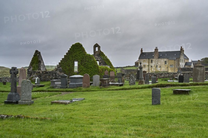Ruined church and the Balnakeil House