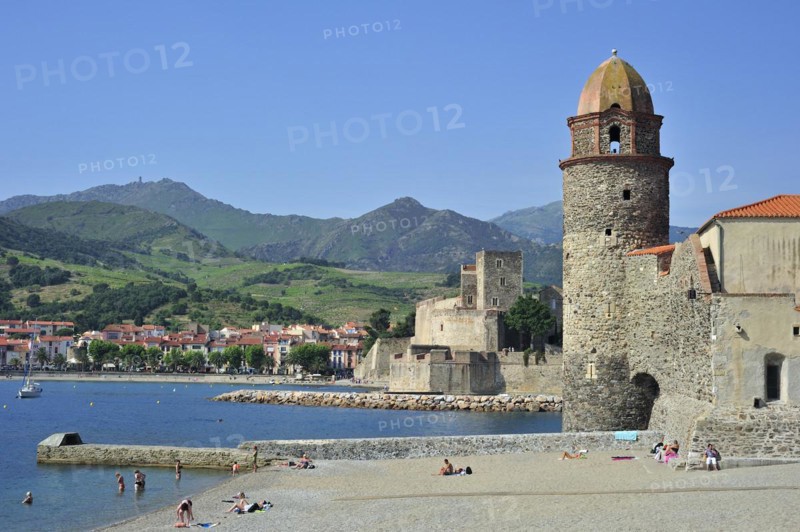 The church Notre-Dame des Anges and the fort Chateau royal de Collioure