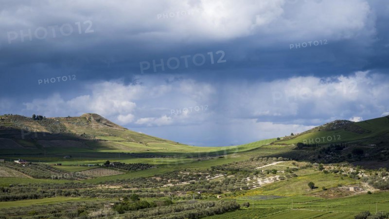 Thunderclouds and landscape near Piazza Armerina