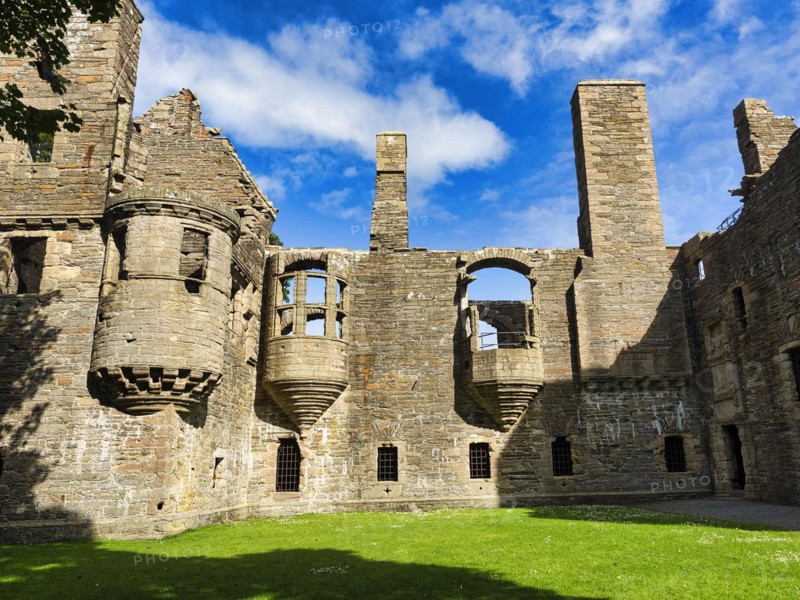 Castle ruins and former bishop's residence