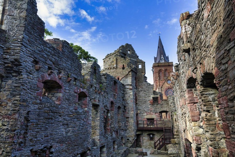 Castle ruins and former bishop's residence
