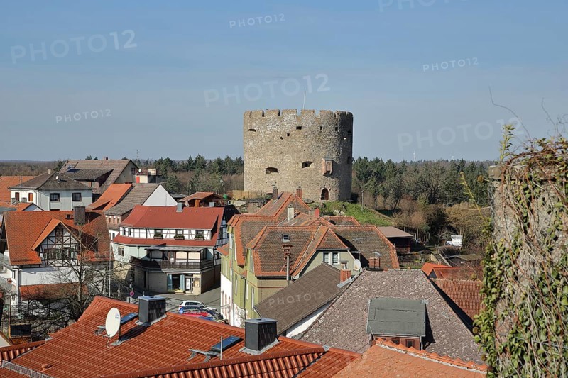 Tower and bulwark
