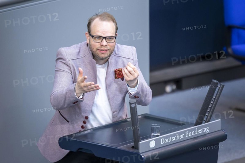 Helge Lindh