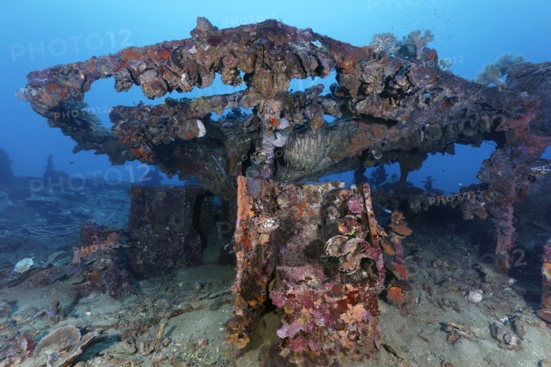 Superstructure