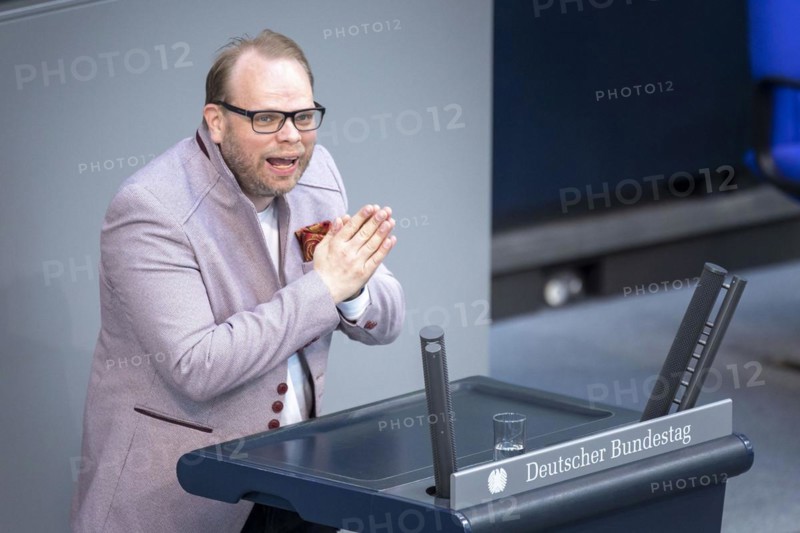 Helge Lindh