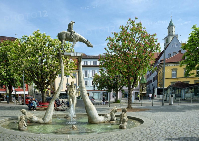 The fountain Bodenseereiter by sculptor Peter Lenk