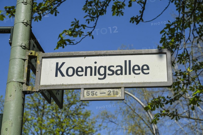Street sign Koenigsallee