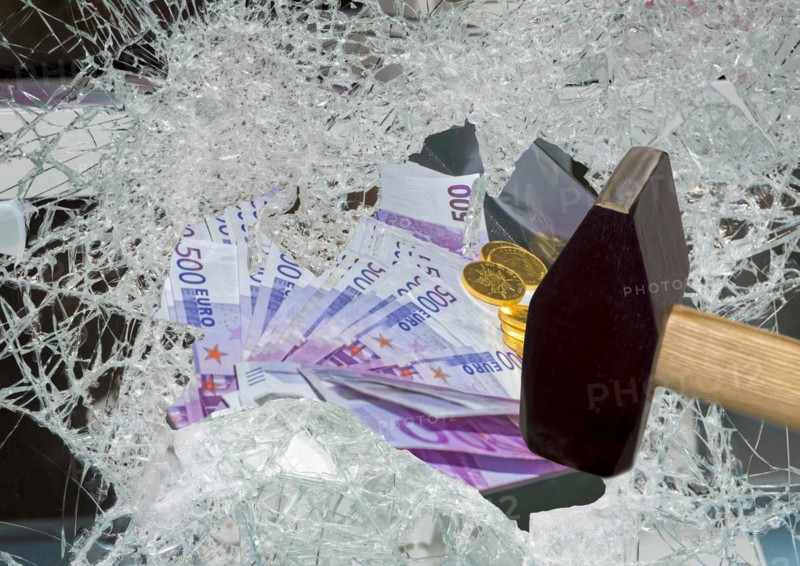 Burglary Glass Breakage Gold Money