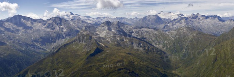 View from the summit of the Weisseck to the Hohe Tauern