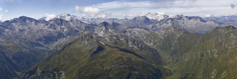 View from the summit of the Weisseck to the Hohe Tauern