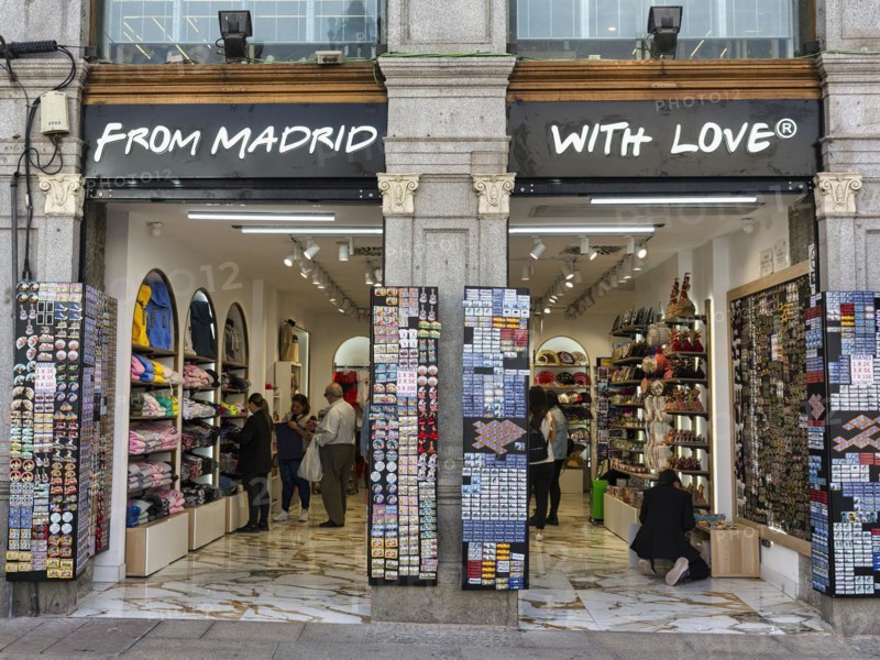 Souvenir shop with tourists in the city centre
