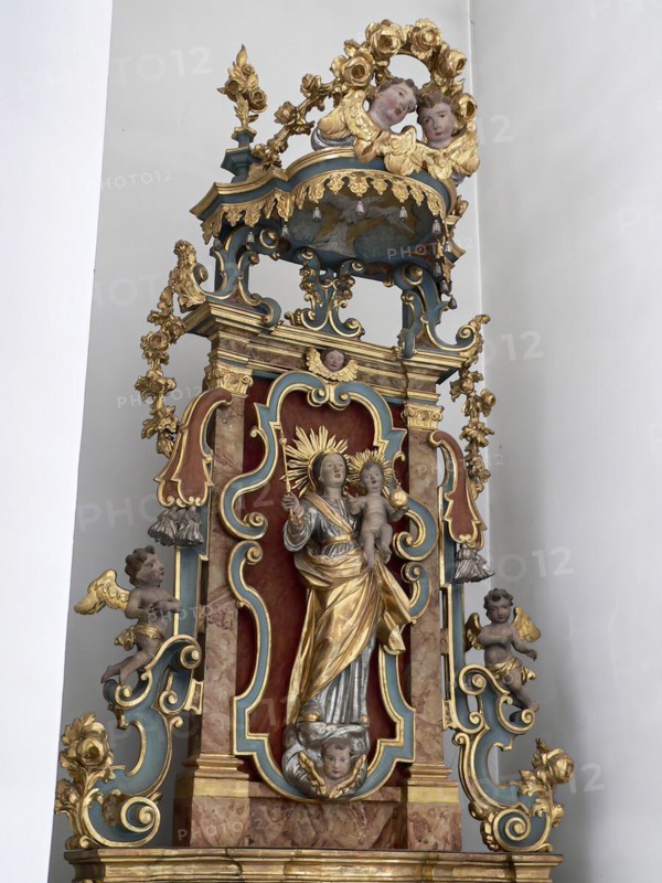 Sculpture group Madonna with Child Jesus