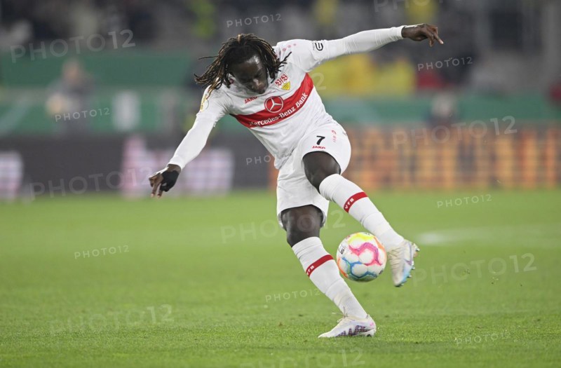 Goal kick Action Goal chance Tanguy Coulibaly VfB Stuttgart