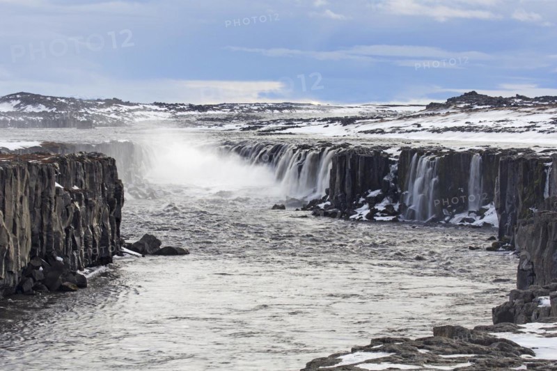 Selfoss waterfall on the river Joekulsa a Fjoellum in in the Joekulsargljufur canyon in winter