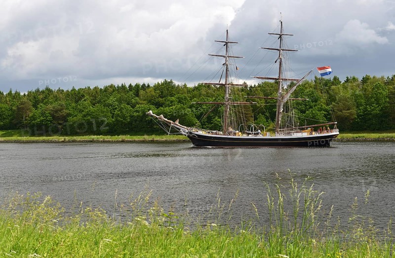 2 Master sailing ship sailing through the Kiel Canal