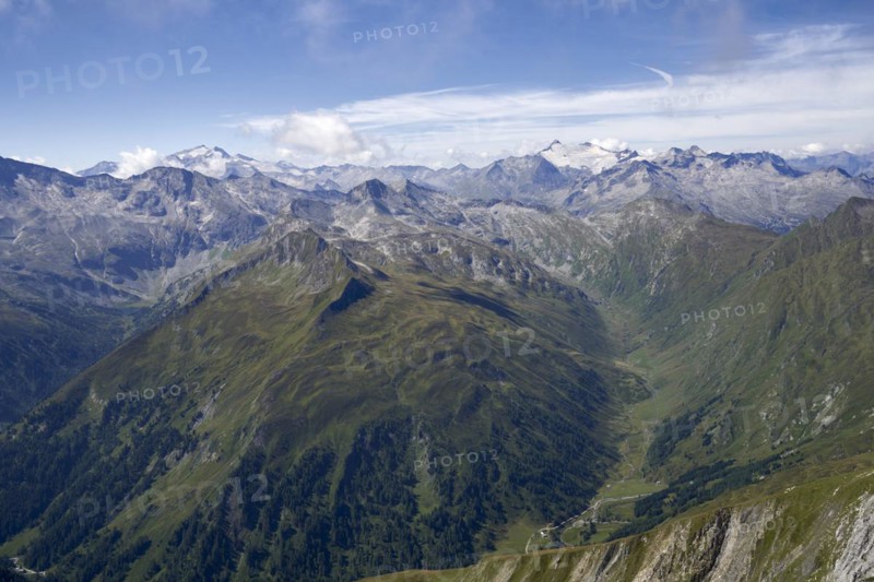 View from the summit of the Weisseck to the Hohe Tauern