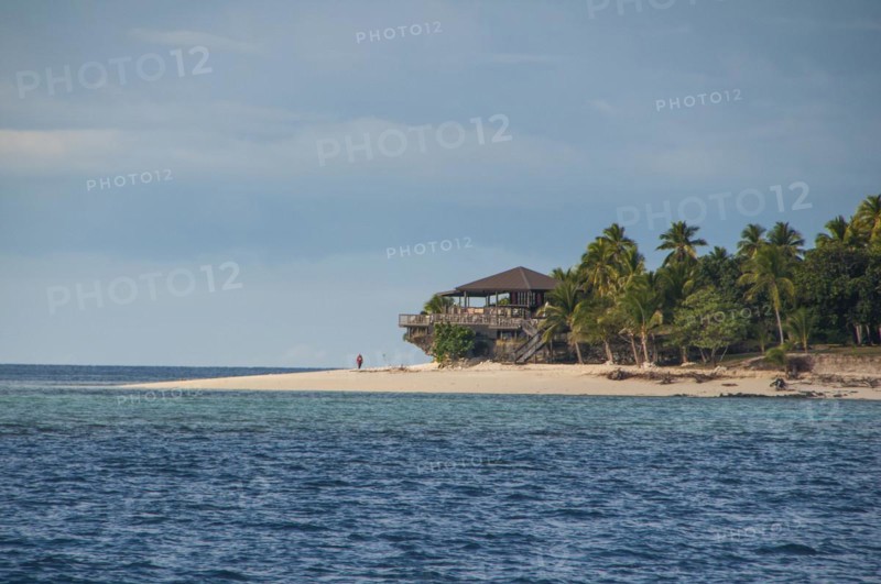 Tourist boat