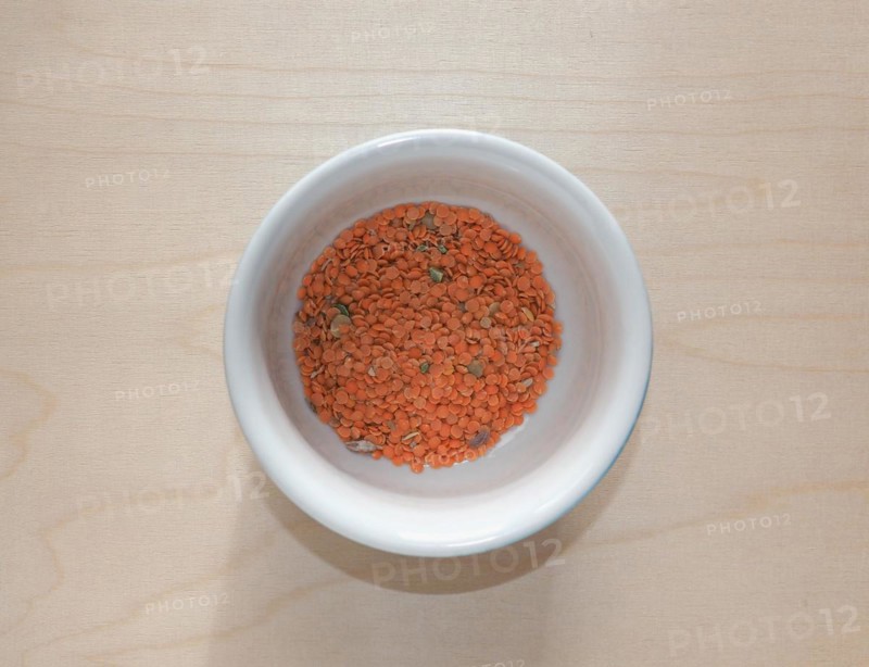Red lentils in bow
