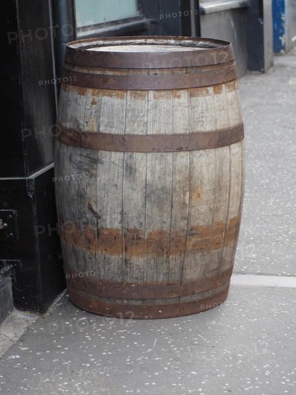 Wooden barrel cask