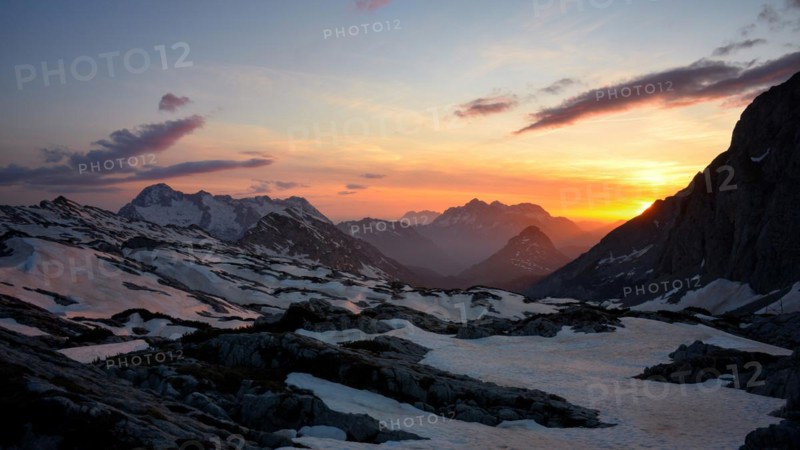 Sunset at Ingolstaedter Haus with view of the Loferer and Leoganger Steinberge