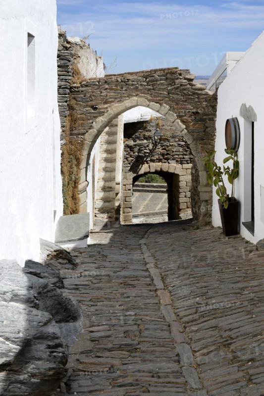 Avila entrance gate