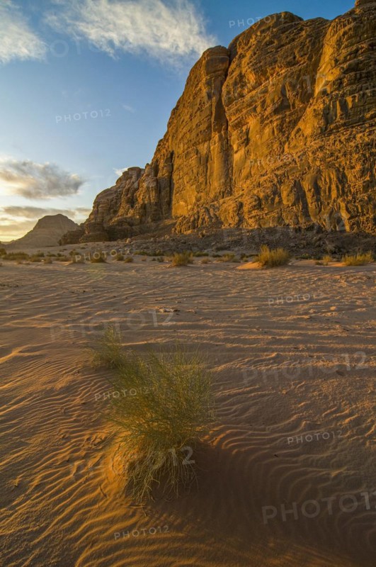 Mountainlandscape and desert in Wadi Rum