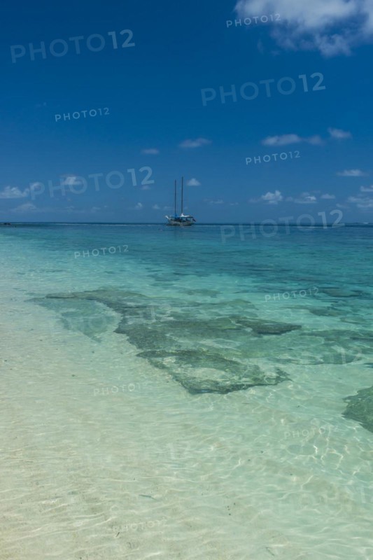 Very clear turquoise waters on Monuriki or Cast away island