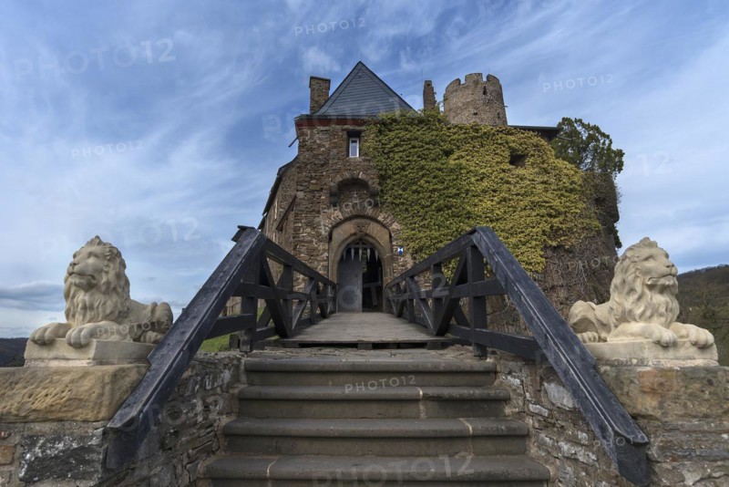 Main gate to the former Thurant Castle