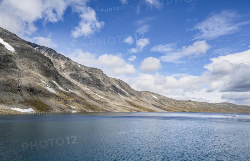 Lake Bessvatnet