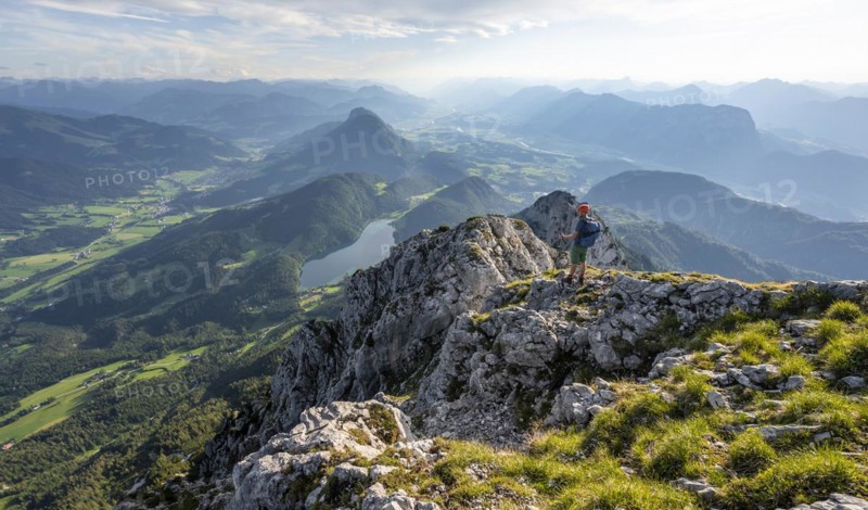 Mountaineers at the summit of the Scheffauer