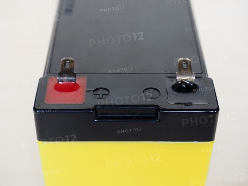 Lead acid rechargeable battery