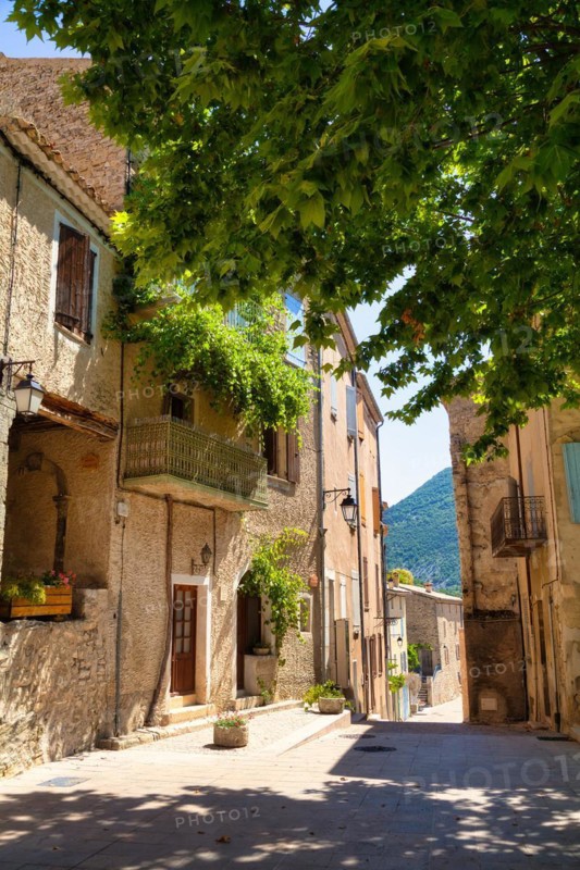 Alley in Montbrun-les-Bain