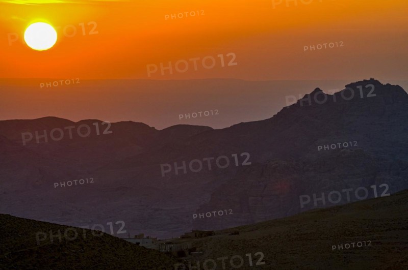 Village in valley near fortress Shobak