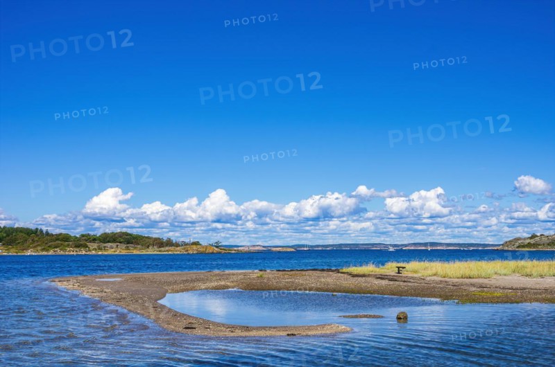 Headland and fairway between the Koster Islands