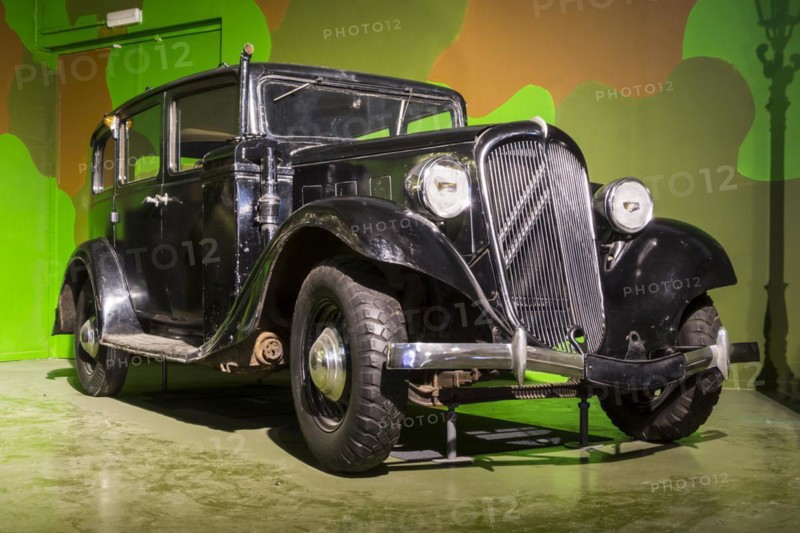 1936 Citroen Type 11 UB with gasifier