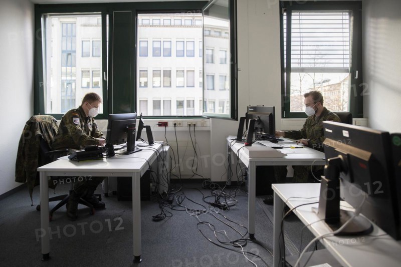 Soldiers of the German Armed Forces support the public health department in tracing contacts of Corona infected persons