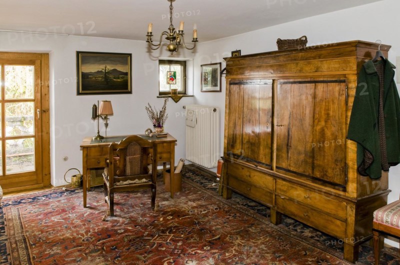 Living room with secretary