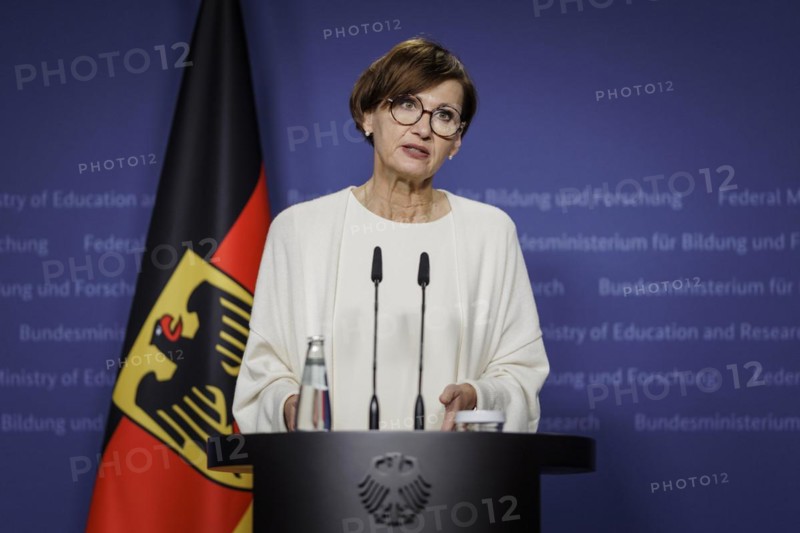 Bettina Stark-Watzinger