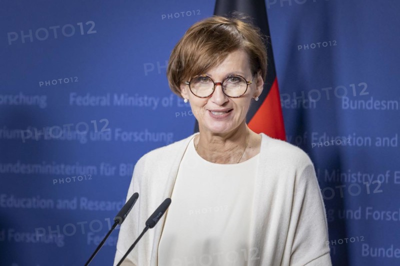 Bettina Stark-Watzinger