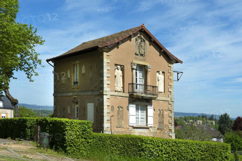 Autun. The house of the Caves Joyaux near the Roman theatre was used to protect the archaeological finds