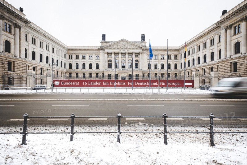 Snow in front of the Bundesrat in Berlin. 09.02.2021.