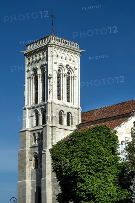 Vezelay labelled les Plus Beaux Villages de France. Basilica St Mary Magdalene.Unesco World heritage. Morvan regional natural park. Via Lemovicensis way to Santiago de Compostela. Yonne department. Bourgogne Franche Comte. France