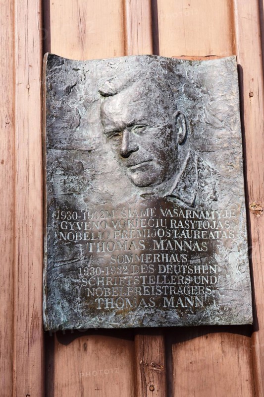 Bronze plaque