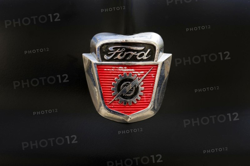 Logo of the 1953 Ford F100 V8